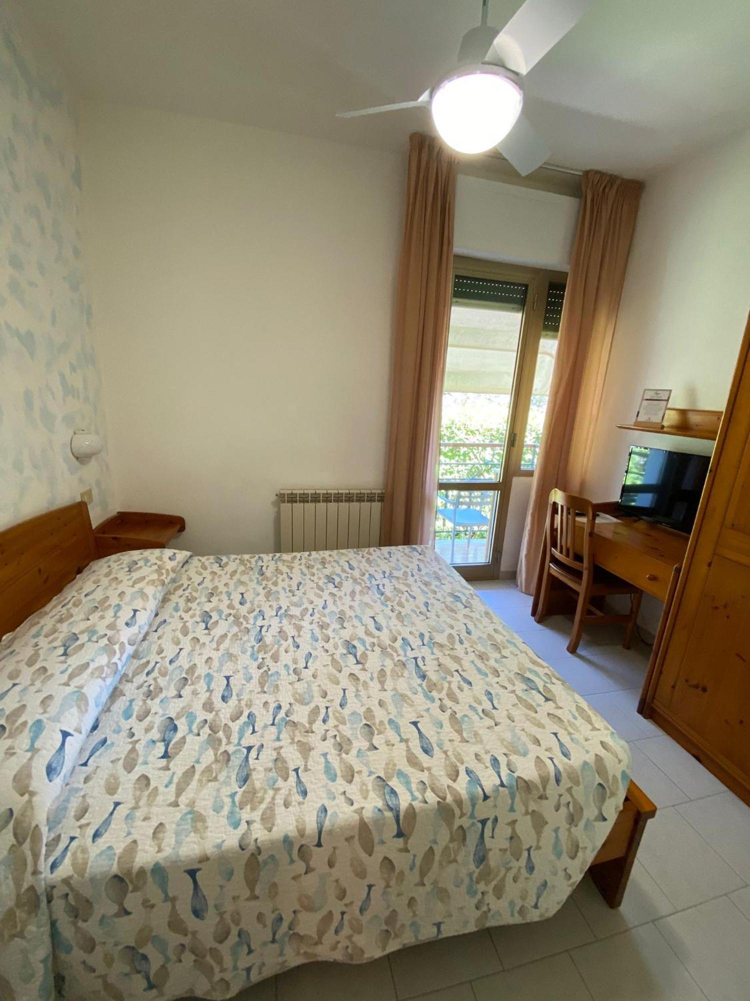 Hotel Rosita Finale Ligure Dış mekan fotoğraf
